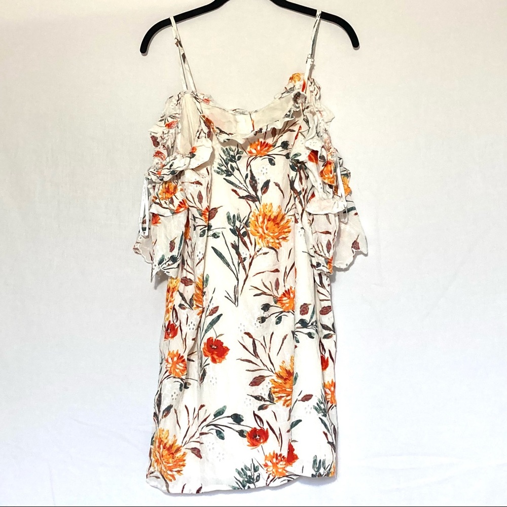 Floral Ruffle Button Up Cold Shoulder Shift Dress - Picture 4 of 11
